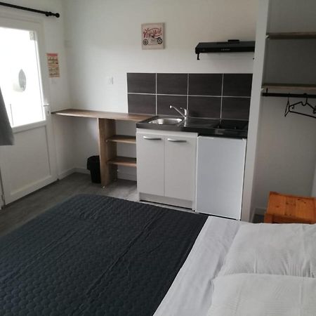 Le Breton Hotel Basse-Indre Ngoại thất bức ảnh