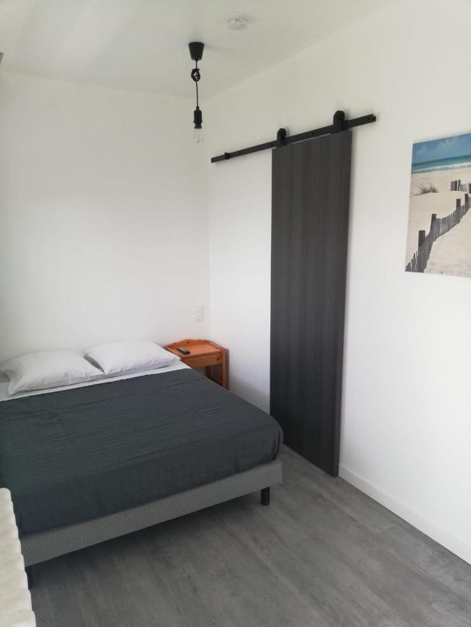 Le Breton Hotel Basse-Indre Ngoại thất bức ảnh