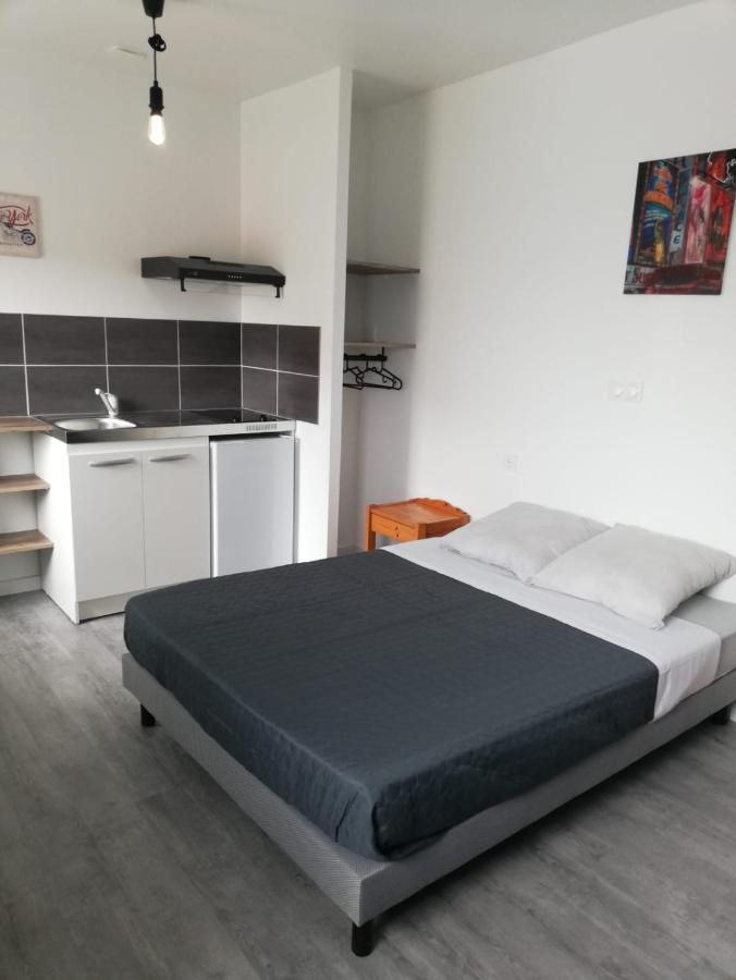 Le Breton Hotel Basse-Indre Ngoại thất bức ảnh