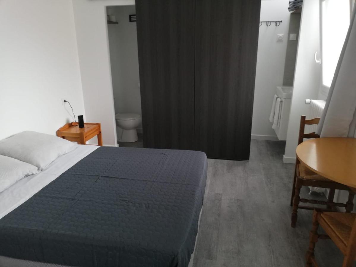 Le Breton Hotel Basse-Indre Ngoại thất bức ảnh
